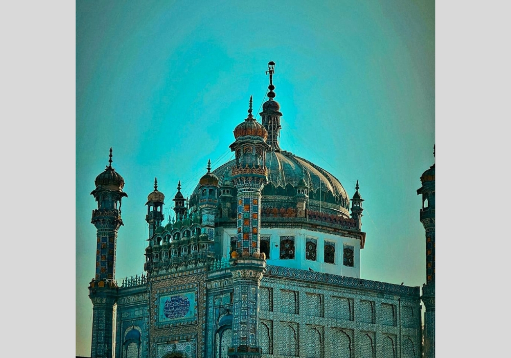 Evening view of hazrat sachal sarmast darbar khairpur sindh Evening scene of darbar hazrat sachal sarmast in khairpur sindh pakistan