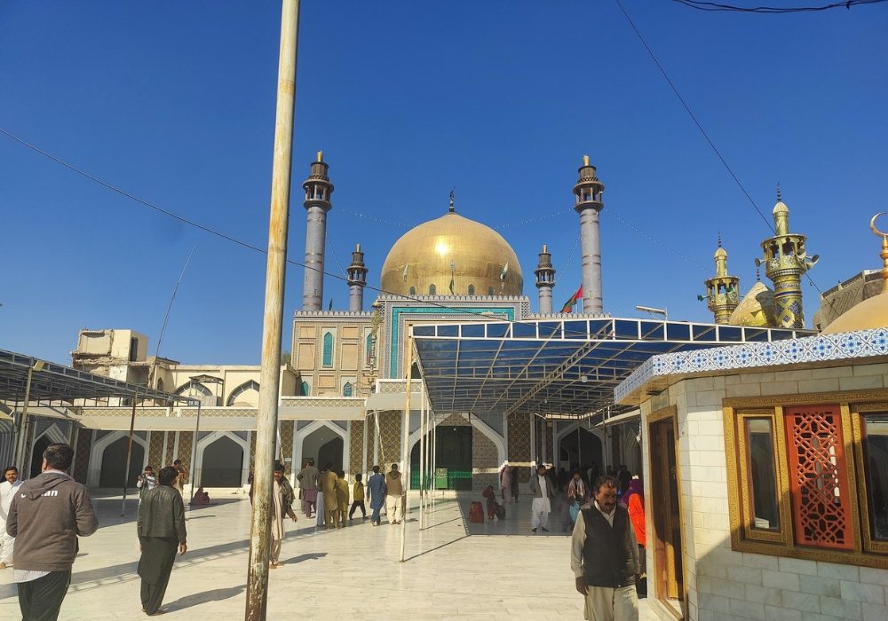 Candid view of Laal Shahbaz Qalandar’s shrine, Sehwan 2025